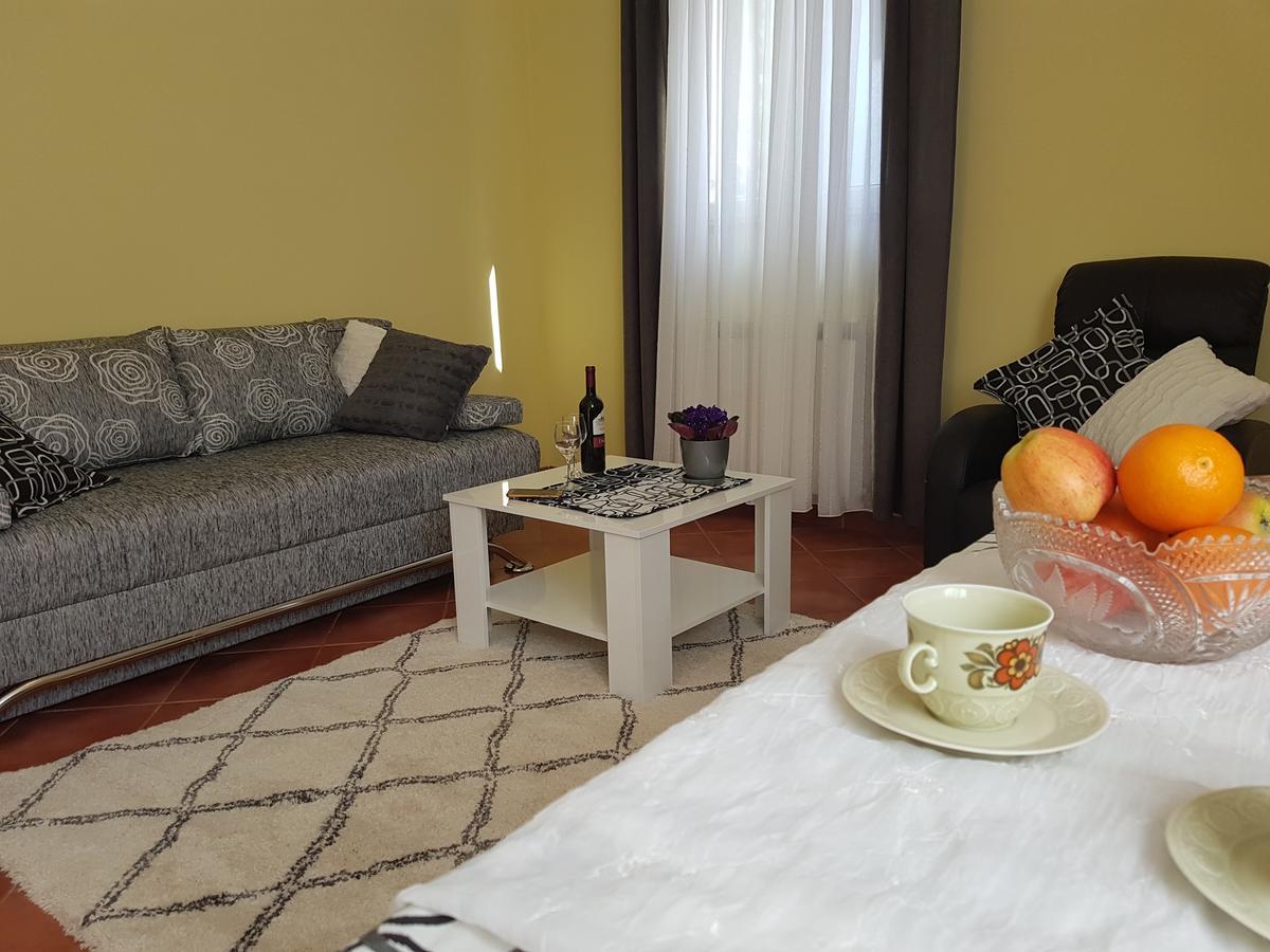 Ella Apartamento *