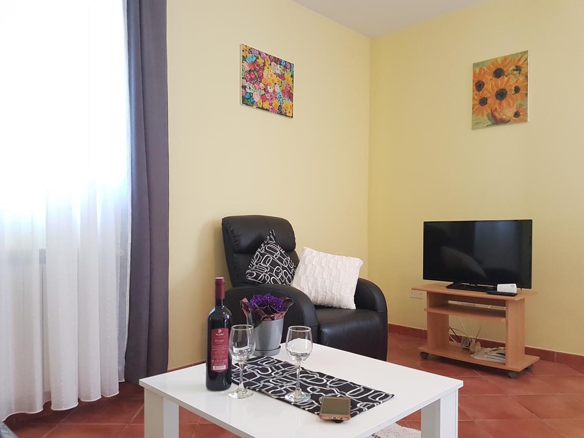 Ella Apartamento *